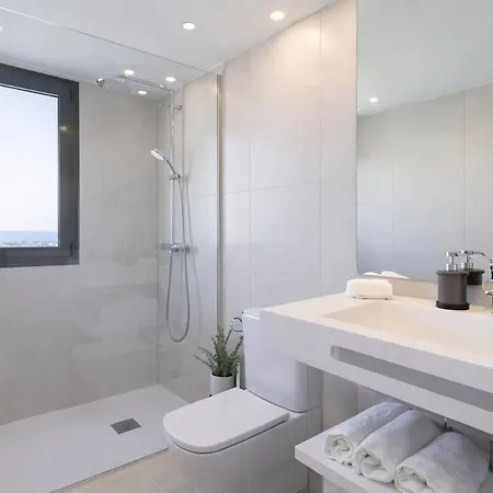 Andalusian Oasis With Jacuzzi, Pool And Free Parking Estepona