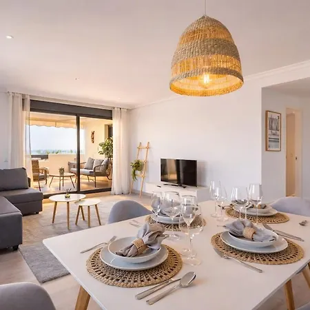 Andalusian Oasis With Jacuzzi, Pool And Free Parking * Estepona